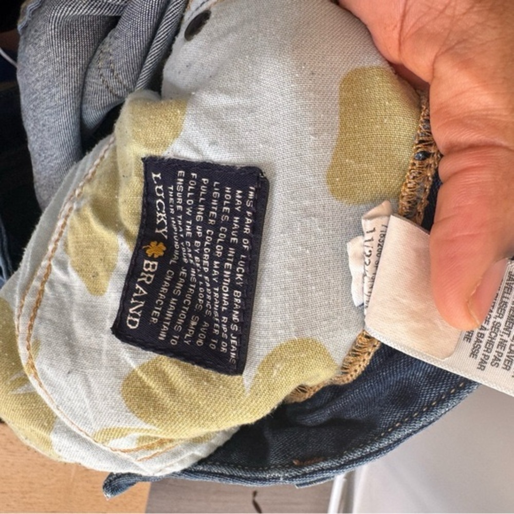 Lucky Brand Dark Blue Flare Jeans - Picture 8 of 9